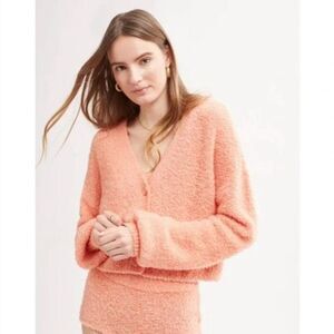 BANDIER Le Ore Modena Cozy Cropped Boucle Cardigan in Simba Coral